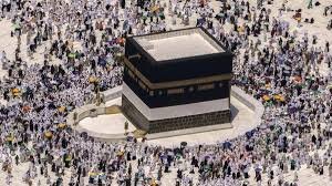 हज 2026 में बड़े बदलाव: मियां-बीवी अलग कमरे, स्मार्ट वॉच अनिवार्य