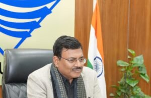 नैनीताल एवं मसूरी से संबंधित समस्याओं पर उच्चस्तरीय समीक्षा बैठक