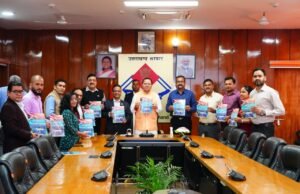 सचिवालय बैडमिंटन क्लब की स्मारिका का CM Pushkar Singh Dhami ने किया लोकार्पण