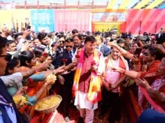 काशीपुर रंगोत्सव होली मिलन समारोह में शामिल हुए मुख्यमंत्री पुष्कर सिंह धामी।