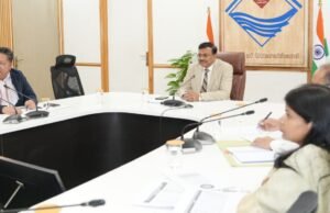 मुख्य सचिव ने LPG आपूर्ति की समीक्षा, समय पर सप्लाई के दिए निर्देश