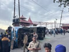 नैनीताल:केमू बस दुर्घटना, SDRF ने किया रेस्क्यू; 1 मृत, 7 घायल
