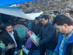 फिताड़ी अग्निकांड: पीड़ितों के बीच पहुंचे प्रीतम सिंह, सरकार पर साधा निशाना