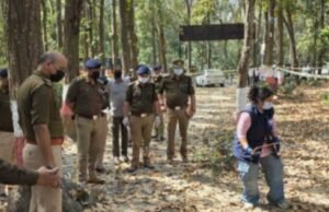 देहरादून: बाला सुंदरी मंदिर के पास जंगल में महिला का शव मिलने से फैली सनसनी
