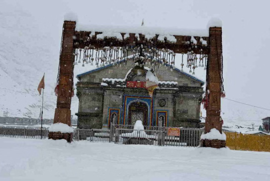 उत्तराखंड में मौसम बदला, चारधाम में बर्फबारी और बारिश का अलर्ट