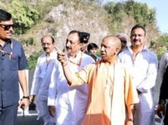 PM कार्यक्रम से पहले CM योगी ने परखी व्यवस्थाएं