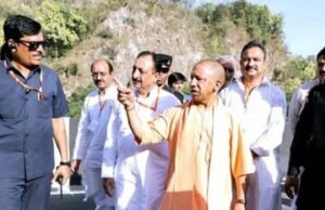 PM कार्यक्रम से पहले CM योगी ने परखी व्यवस्थाएं