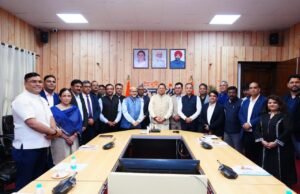 CM धामी से “India Digital Empowerment Meet” आयोजकों की मुलाकात