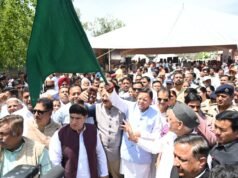 मुख्यमंत्री ने ऋषिकेश से चार धाम जाने वाली बसों को हरी झंडी दिखाकर किया रवाना