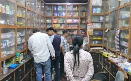 हल्द्वानी में नशीली दवाओं पर कार्रवाई, मेडिकल स्टोर सीज