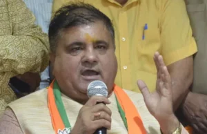 PM पर विवादित टिप्पणी पर सियासत तेज, कांग्रेस से माफी की मांग