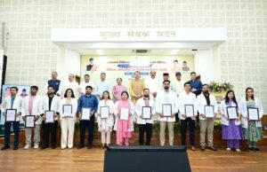 मुख्यमंत्री ने 307 नव नियुक्त अभ्यर्थियों को सौंपे नियुक्ति पत्र