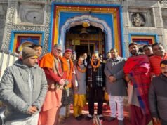 केदारनाथ धाम में VIP दर्शन पर बवाल, अडानी ने किया दर्शन और रोपवे परियोजना का लिया जायजा