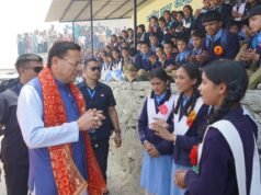 चम्पावत दौरे में राजकीय इंटर कॉलेज देवीधुरा पहुंचे मुख्यमंत्री धामी, छात्र-छात्राओं का बढ़ाया उत्साह