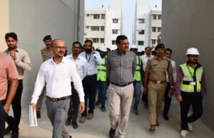 बागवाला में प्रधानमंत्री आवास योजना में बने 1872 आवासों का मुख्य सचिव ने किया निरीक्षण।