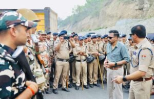 पांवटा साहिब सीमा पर हालात सामान्य, प्रशासन अलर्ट; निहंग प्रतिनिधियों से जारी है वार्ता