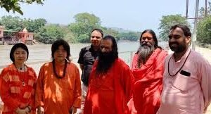 जापान में भी मचेगी कुंभ की धूम, स्वामी आदित्यानंद और साध्वी योगमाता पहुँचे हरिद्वार