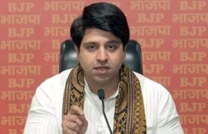 बीजेपी छोड़ने की अटकलों पर सियासी हलचल, शहजाद पूनावाला के अपडेटेड बायो ने बढ़ाई चर्चाएं