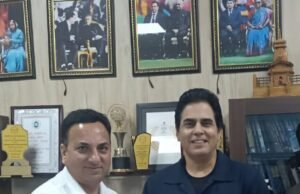 फिल्म अभिनेता अमन वर्मा ने की फिल्म विकास परिषद के नोडल अधिकारी से भेंट