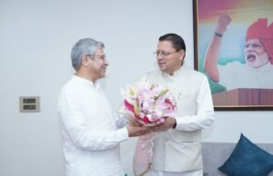 रेल नेटवर्क विस्तार को लेकर मुख्यमंत्री धामी की पहल, केंद्रीय रेल मंत्री ने प्रस्तावों पर सहमति जताई