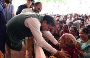 जनता की सेवा ही सरकार का धर्म, हर जरूरतमंद तक पहुंच रहा प्रशासन – मुख्यमंत्री