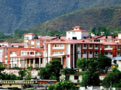 150 एमबीबीएस सीटों के लिए श्रीनगर मेडिकल कॉलेज में तैयारियां पूरी, छात्रों को मिलेंगी बेहतर सुविधाएं
