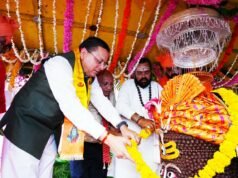 टपकेश्वर महादेव की भव्य शोभायात्रा में शामिल हुए मुख्यमंत्री पुष्कर सिंह धामी