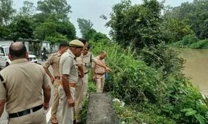 मंगलौर में गंगनहर किनारे महिला का गला कटा शव मिलने से सनसनी