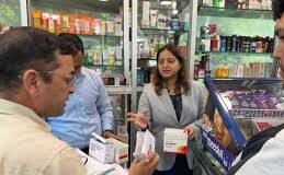 मसूरी में मेडिकल स्टोरों पर औचक जांच, तीन पर दवा बिक्री पर रोक