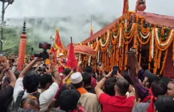 जयकारों से गूंजा हिमालय, मां नंदा राजराजेश्वरी की डोलियां कैलाश की ओर रवाना