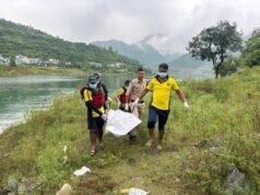 उत्तरकाशी : चिन्यालीसौड़ झील में मिला अज्ञात पुरुष का शव, SDRF ने रेस्क्यू कर पुलिस को सौंपा