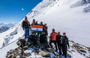कालिंदी ट्रैक पर 18 ट्रैकर फंसे, बेस कैंप में सभी सुरक्षित
