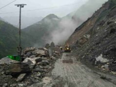उत्तराखंड में बारिश का कहर: पिथौरागढ़ में 18 और बागेश्वर में 16 सड़कें बंद, टिहरी में रिंग रोड का पुश्ता क्षतिग्रस्त