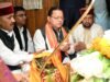 PM मोदी के सार्वजनिक जीवन के 25 साल पूरे, CM धामी ने काशी विश्वनाथ मंदिर में की विशेष पूजा