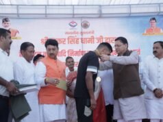 बनबसा में विकास कार्यों की सौगात: सीएम धामी ने बैडमिंटन कोर्ट का किया शुभारंभ, खेल और स्वास्थ्य सुविधाओं को मिलेगा बढ़ावा