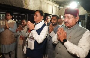 भराड़ीसैंण जाते समय आदिबद्री मंदिर पहुंचे सीएम धामी, प्रदेश की खुशहाली के लिए की प्रार्थना
