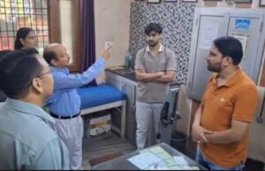 महिला की मौत के बाद बनभूलपुरा में प्रशासन की बड़ी कार्रवाई, तीन क्लीनिक सील
